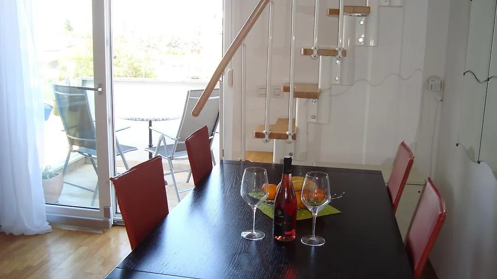 Apartment Lela Umag 0*,